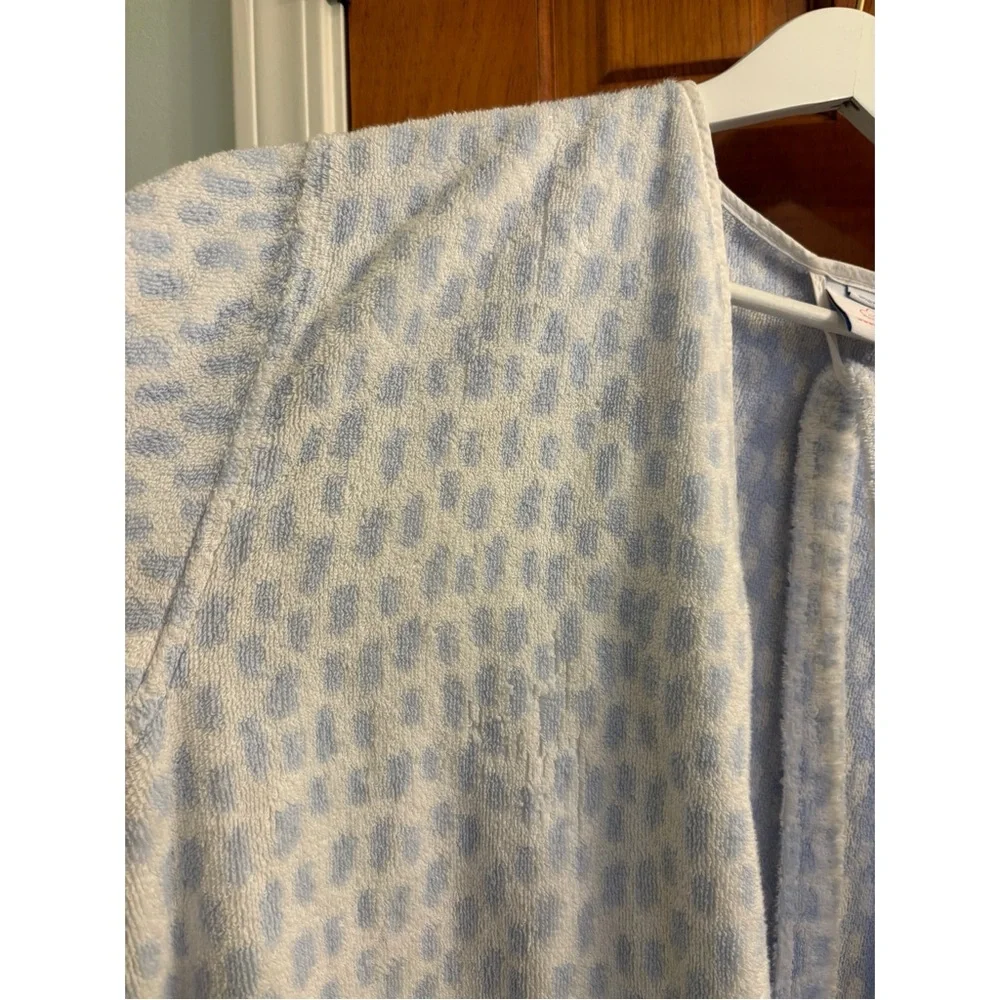 Weezie Short Plush Robe - M Blue Millie - Picture 9 of 11